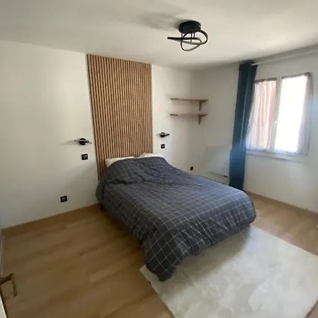 Location Saisonniere - Maison 5 Pieces Avec Piscine - 6 Personnes *