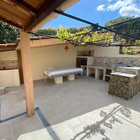 Location Saisonniere - Maison 5 Pieces Avec Piscine - 6 Personnes * Ajaccio (Corsica)